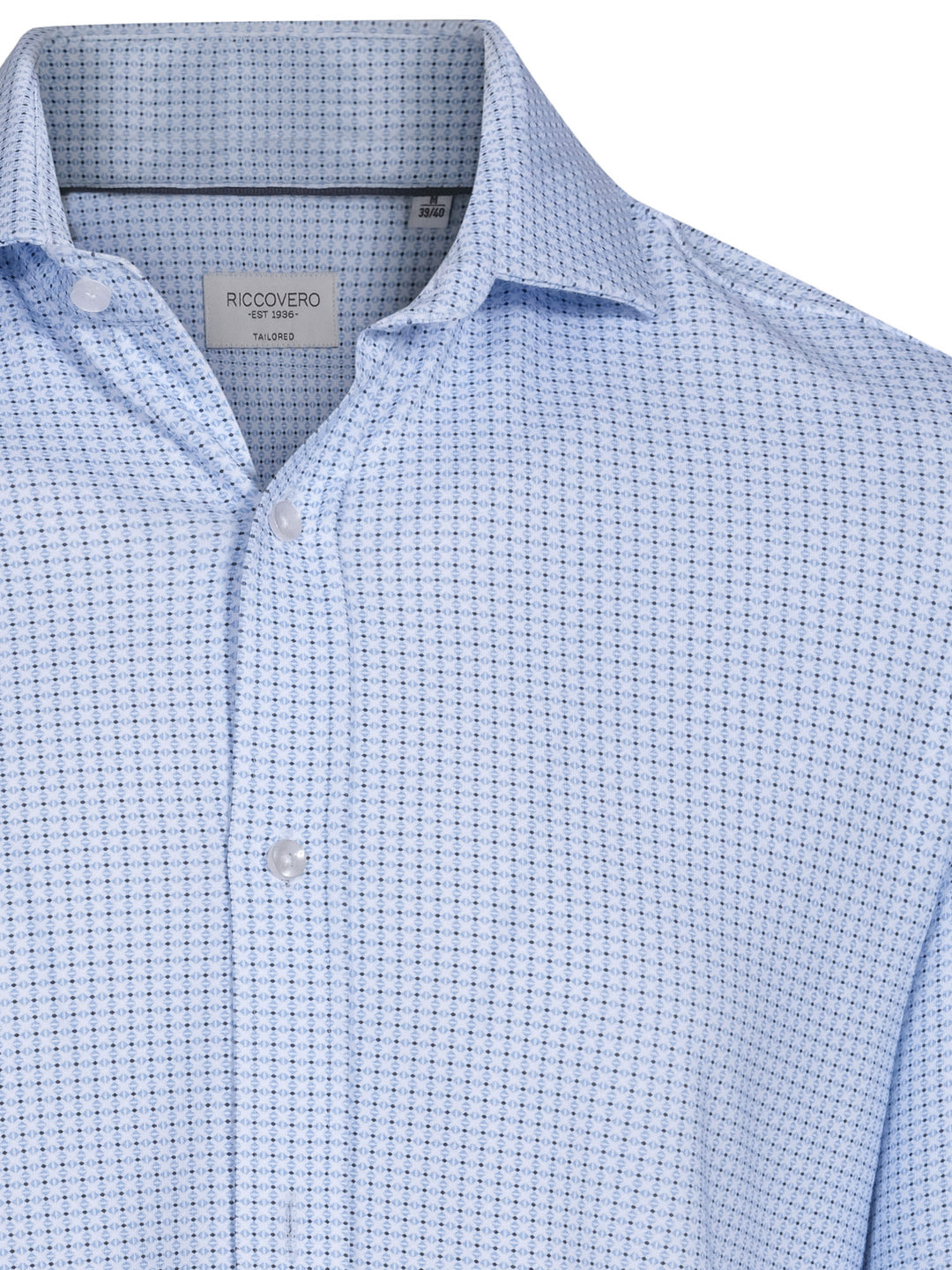 Leo Tailor Fit